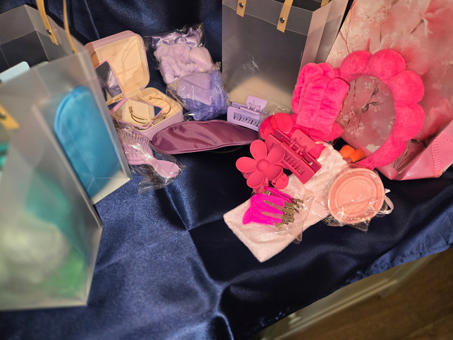 The Cozy Glam Scoop™ – 10+Item Mystery Scoop for Women | Cozy + Glam Surprises