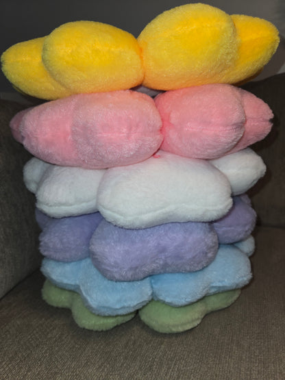 Plush Daisy Pillow